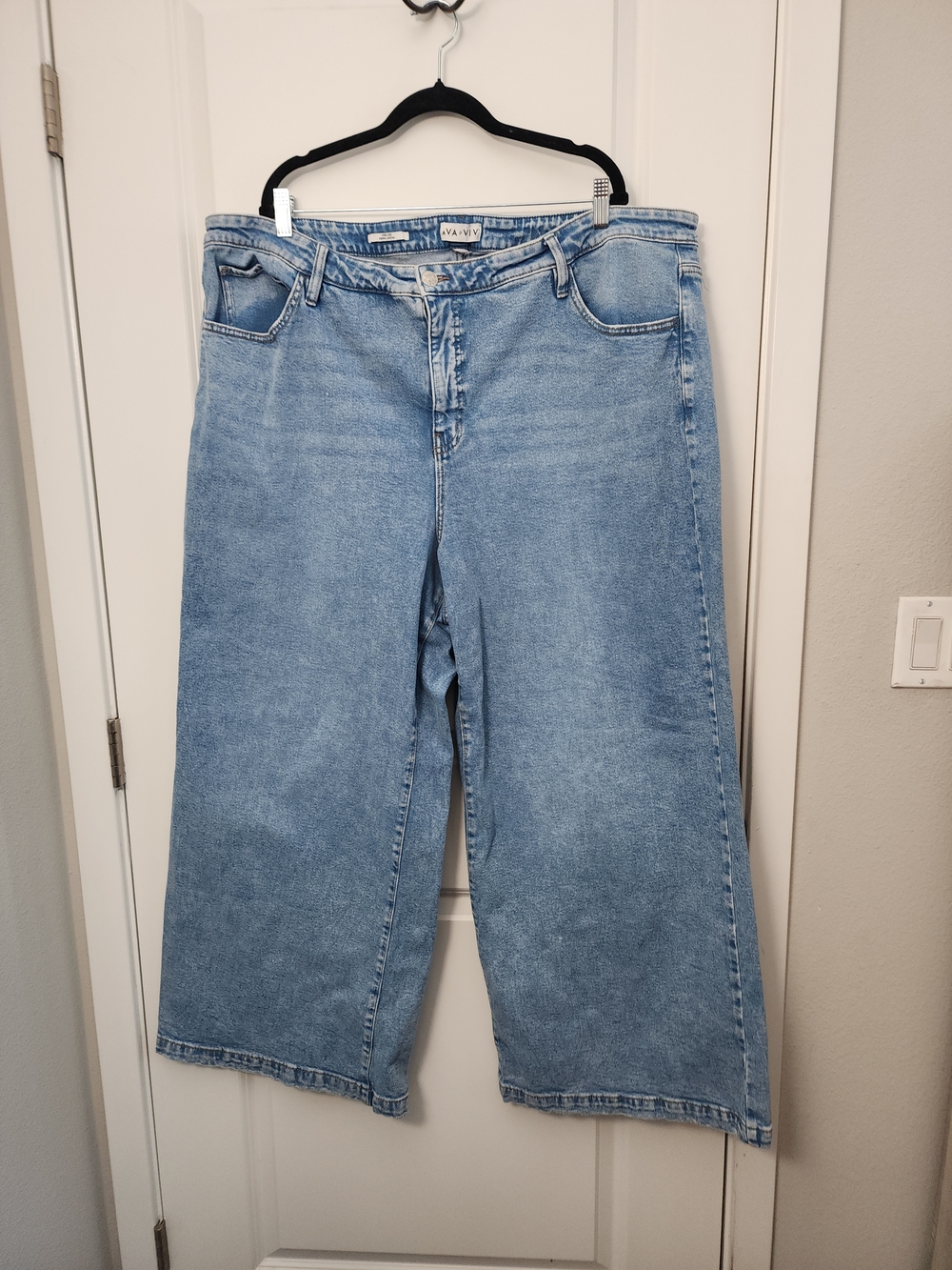 5/$30 Ava & Viv Light Blue Wide Leg Jeans